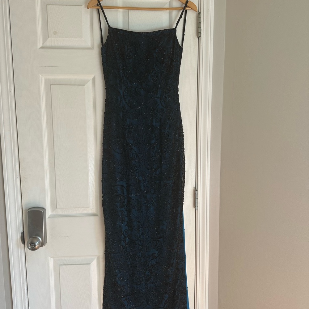 Elegant Black Evening Dress